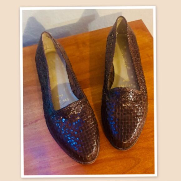 Cabin Creek Rose Women's Flat Slip On, Woven Leather Shoes, Size 6.5M - Picture 1 of 4